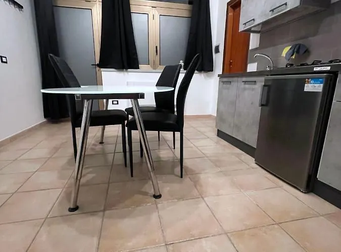 Holiday Studio Castel Di Sangro * Castel Di Sangro